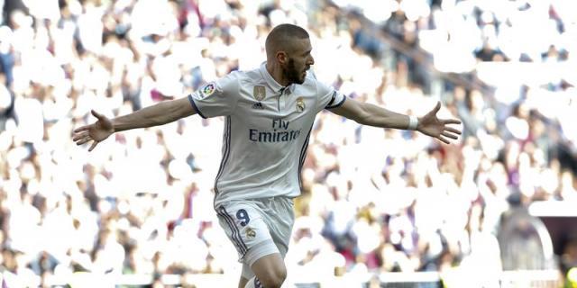 Benzema, el agitador de derbis