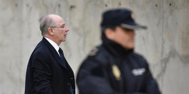 Piden cinco años para Rato por estafa a los inversores en Bankia