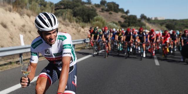 Manolo Saiz:"Con Contador se marcha el último loco aventurero"