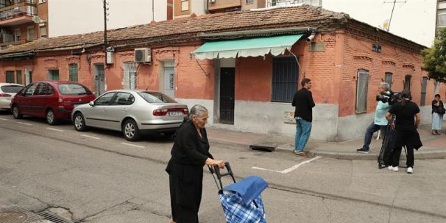 Robert Capa captó dos instantáneas de la casa de Vallecas, según la plataforma