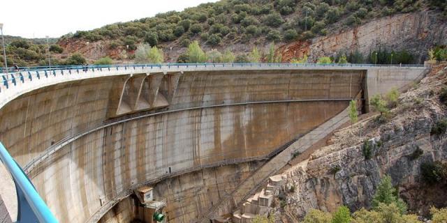 Avería grave en la presa La Alberca, que pone en peligro a los vecinos de Cenicientos