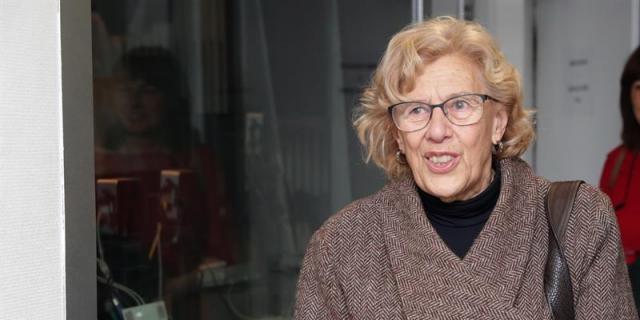 Carmena anuncia inversiones en los polideportivos de Vallecas