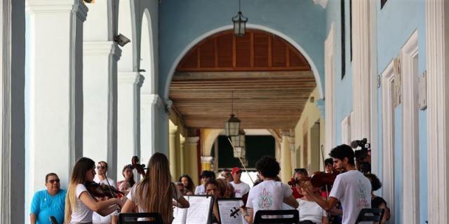 Escuelas de Música paran desde hoy por mejora de salarios y laborales
