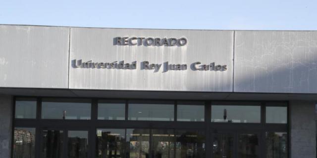 Dimite la asesora que acudió a la universidad por el máster de Cifuentes