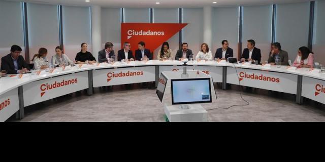 Los sondeos dan la victoria a Cs en el Ayuntamiento de Madrid, con ayuda del PP