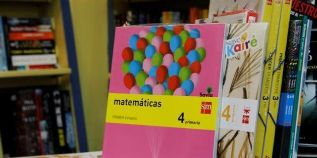 Garrido defiende la gratuidad gradual en los libros texto por seguridad de los centros