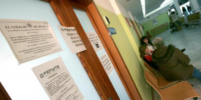 Madrid, junto con Aragón, son las comunidades con más médicos por cada mil habitantes