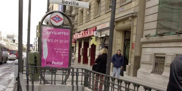 Hallan un anuncio de los años 20 en unas obras en el Metro de Madrid