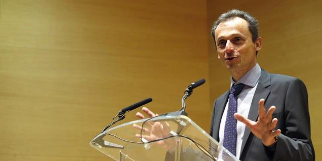 Pedro Duque considera que el sistema de pago del Metro de Madrid no tiene sentido