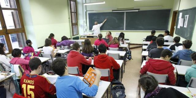 La Comunidad destina 900.000 euros para "combatir" el absentismo escolar