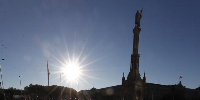 El Ayuntamiento planea convertir la plaza de Colón en una playa para el verano