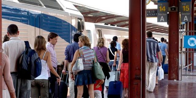 Renfe programa 1.250 trenes y 9,6 millones de plazas este verano