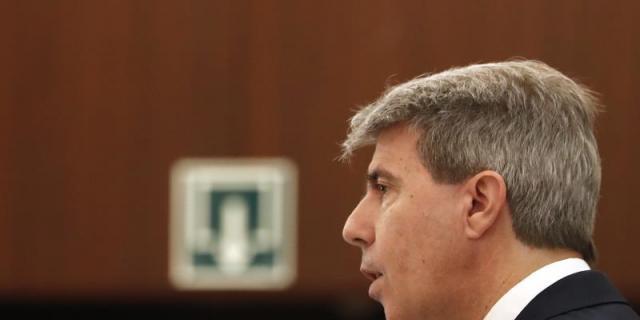 Garrido admite la dificultad para aprobar Lemes y ofrece alternativas a los rectores