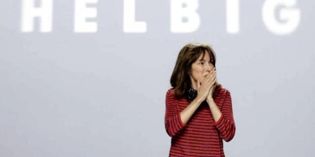 Teresa Helbig diseña el nuevo uniforme de los trabajadores de Iberia
