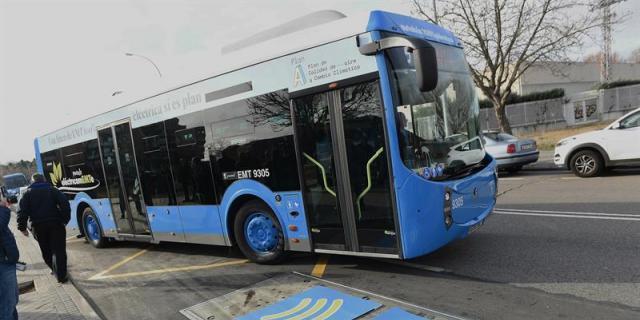 El uso de autobús cayó un 2% en mayo en la capital y el de Metro subió un 4,9%