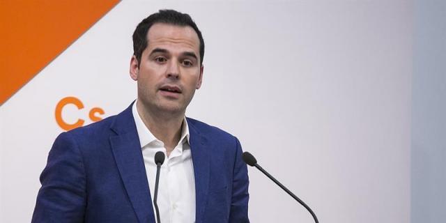 Aguado respeta la decisión de PSOE-M de abandonar el Gobierno de Arroyomolinos