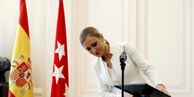 Cifuentes espera que Casado sea elegido presidente del PP