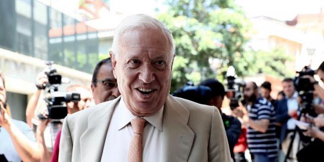 A Margallo le parece "bien" exhumar a Franco si contribuye a la reconciliación