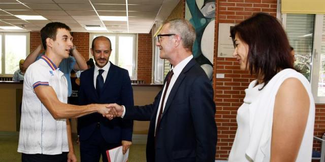 El Ministro José Guirao visita el CAR de Madrid junto a María José Rienda