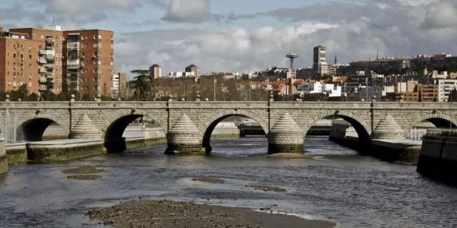 El Ayuntamiento abre la presa 9 del Manzanares que perjudicaría a la M-30