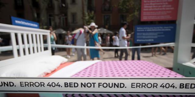 Los vecinos del Centro cargan contra la CNMC por recurrir la regulación de pisos turísticos