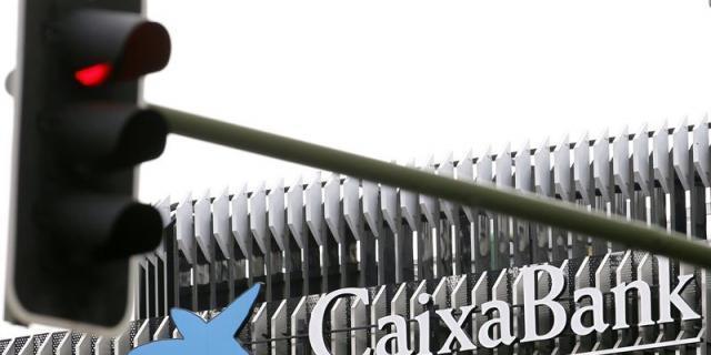 Madrid recoge parte de los 30.000 millones en depósitos que se marcharon de Cataluña Madrid recoge parte de los 30.000 millones en depósitos que se marcharon de Cataluña