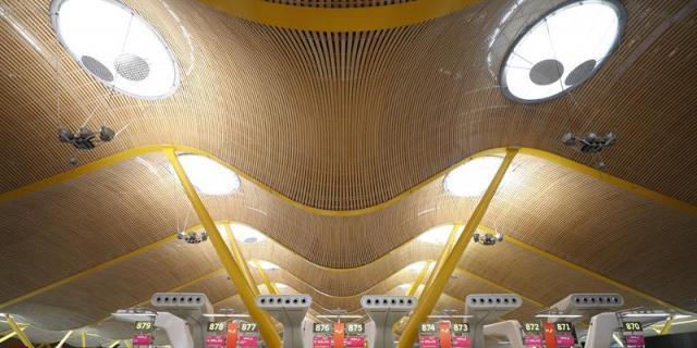 Los vigilantes de seguridad de Barajas e Ilunion acercan posturas