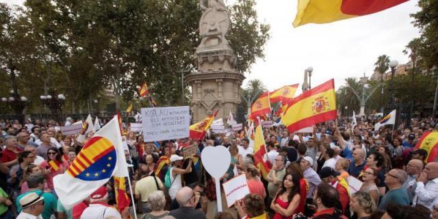 Los Colegios Profesionales de Periodistas condenan la agresión a un cámara de Telemadrid