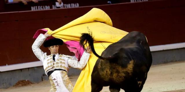 Oreja para Escribano y Robleño, éste por debajo de buen "valdellán" en Madrid