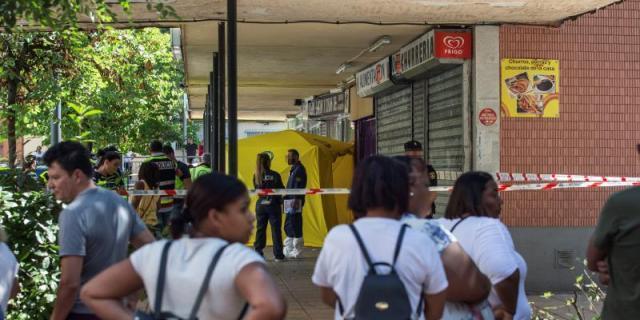 Detenida la expareja de una mujer asesinada a puñaladas en una peluquería en Villaverde