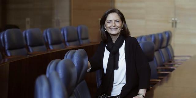 Adrados pide un informe jurídico sobre la comisión de universidades