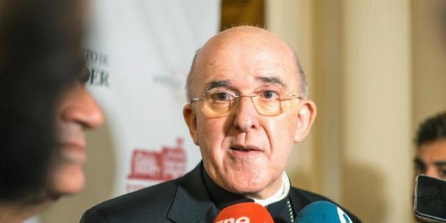 Osoro insiste en que la decisión sobre los restos de Franco es entre la familia y el Gobierno