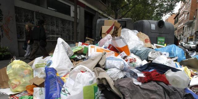 El Ayuntamiento fija servicios mínimos del 50% en la huelga de basuras