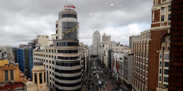 La Gran Vía se despide del tráfico para dar la bienvenida a los peatones