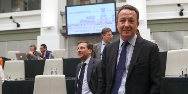 Henríquez de Luna asegura que el Ayuntamiento rebasará el plan acordado con Hacienda en 220 millones