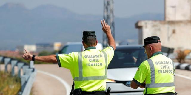 Hallado en buen estado el bebé que viajaba en el coche robado en Collado Villalba