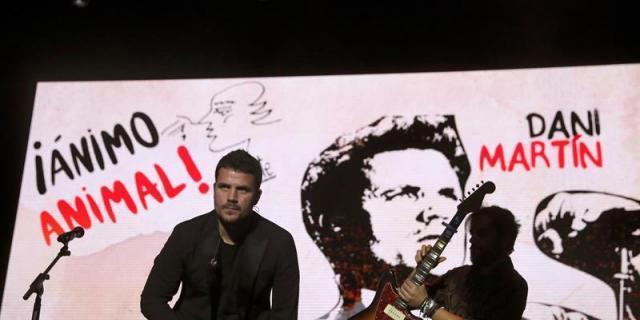 “Ánimo, animal”, un "grito" a veinte voces para celebrar a Luis Eduardo Aute