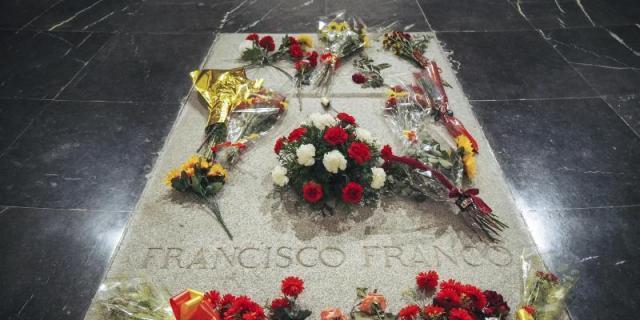 Españoles, ¿qué hacemos con Franco?