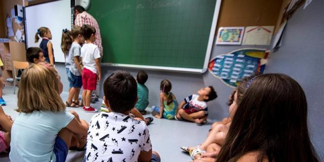 Galapagar firma un convenio para prevenir dolores de espalda en escolares