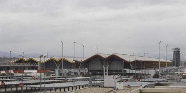 Enaire firma un convenio para situar su futura sede junto a la terminal T4