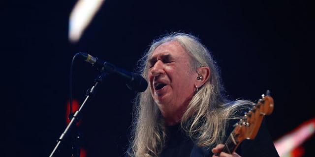 Madrid celebra "agradecido" el adiós de Rosendo, uno de los suyos