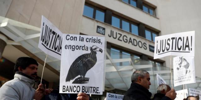 Los afectados por la venta de pisos del Ivima piden que no se archive la causa penal