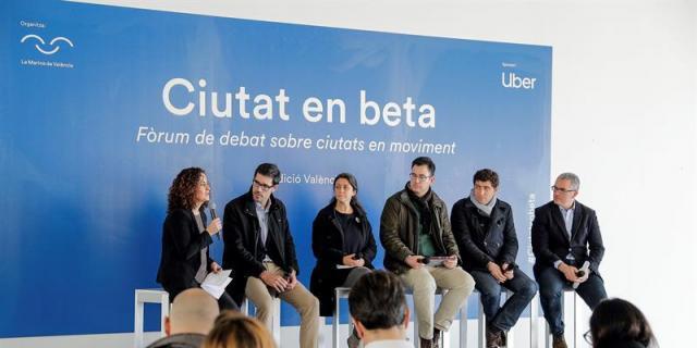 Uber invita al sector del taxi a dar servicio a través de su plataforma