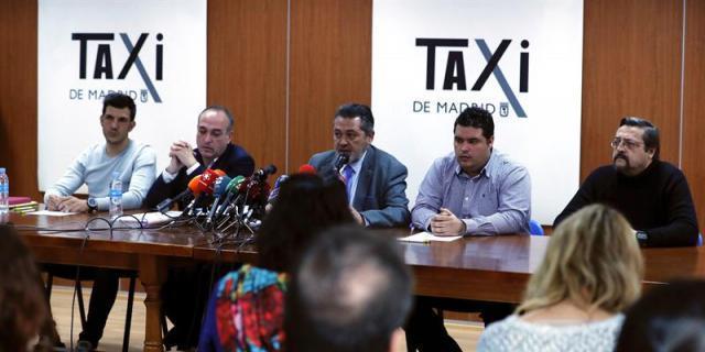 La huelga de taxis afronta su undécimo día sin ningún avance en las negociaciones