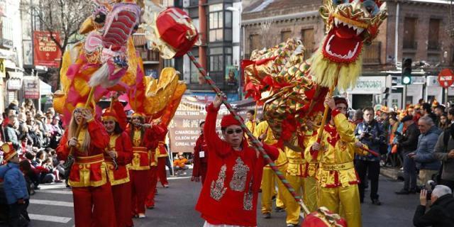 Usera comienza a celebrar el Año Nuevo chino del cerdo