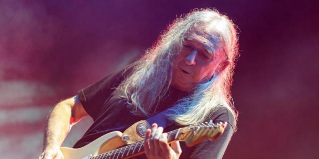 Rosendo cumple 65 años desde el retiro