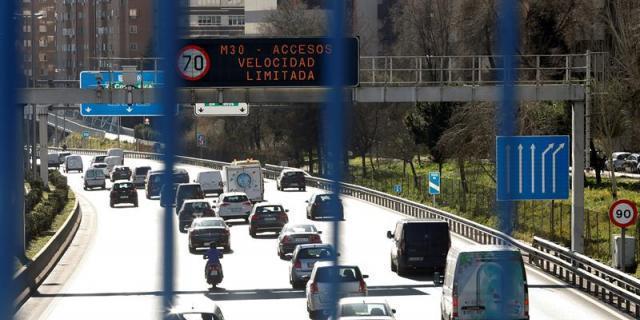 El Ayuntamiento de Madrid mantiene este miércoles el límite a 70 km/h en la M-30 y los accesos de la M-40