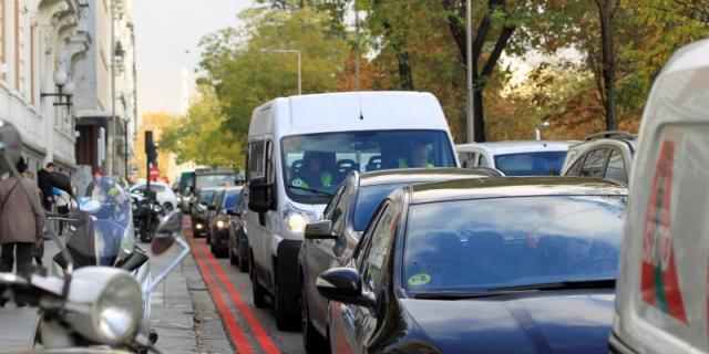 Los transportistas alertan de un desabastecimiento en Madrid Central desde el día 15
