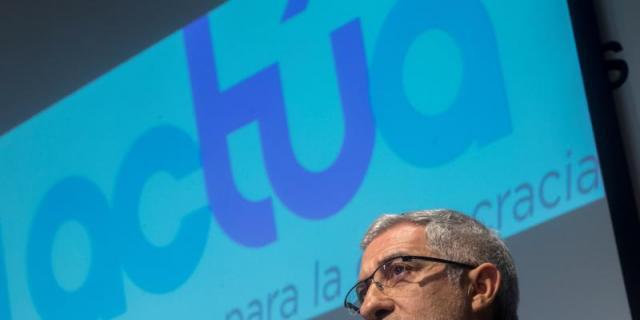 Gaspar Llamazares suma avales en Madrid para concurrir a las generales del 28-A