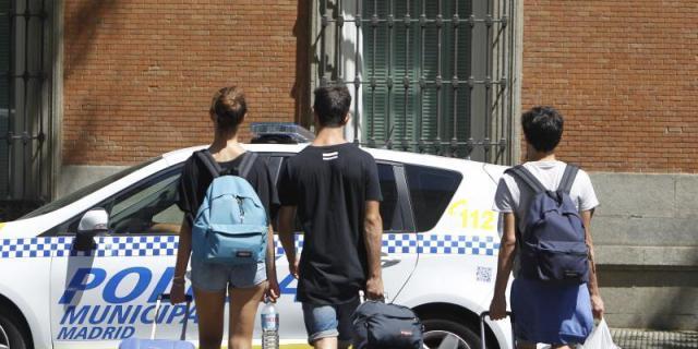 Las Asociaciones de Vecinos de Madrid Centro reclama que los pisos turísticos necesiten licencia antes de los 90 días